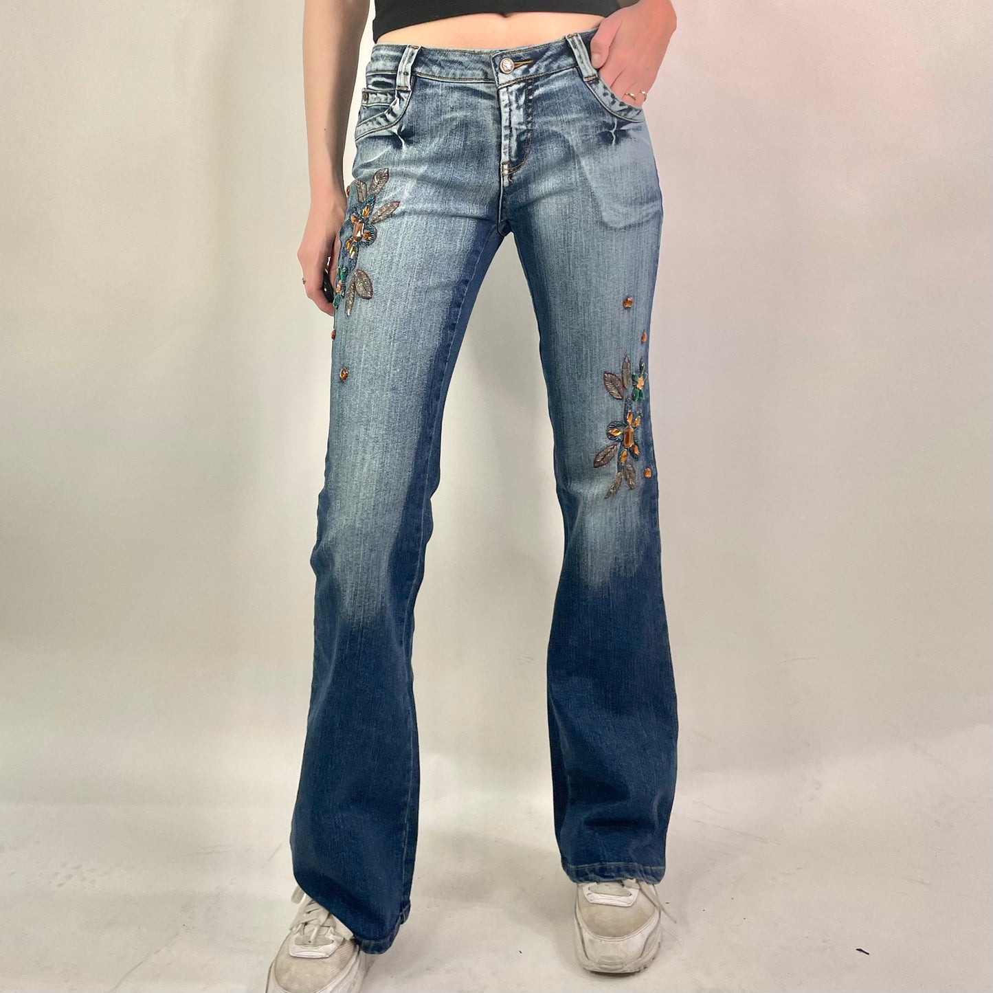 Y2K  Blue Embroidered Gem Stone Jeans (W28)