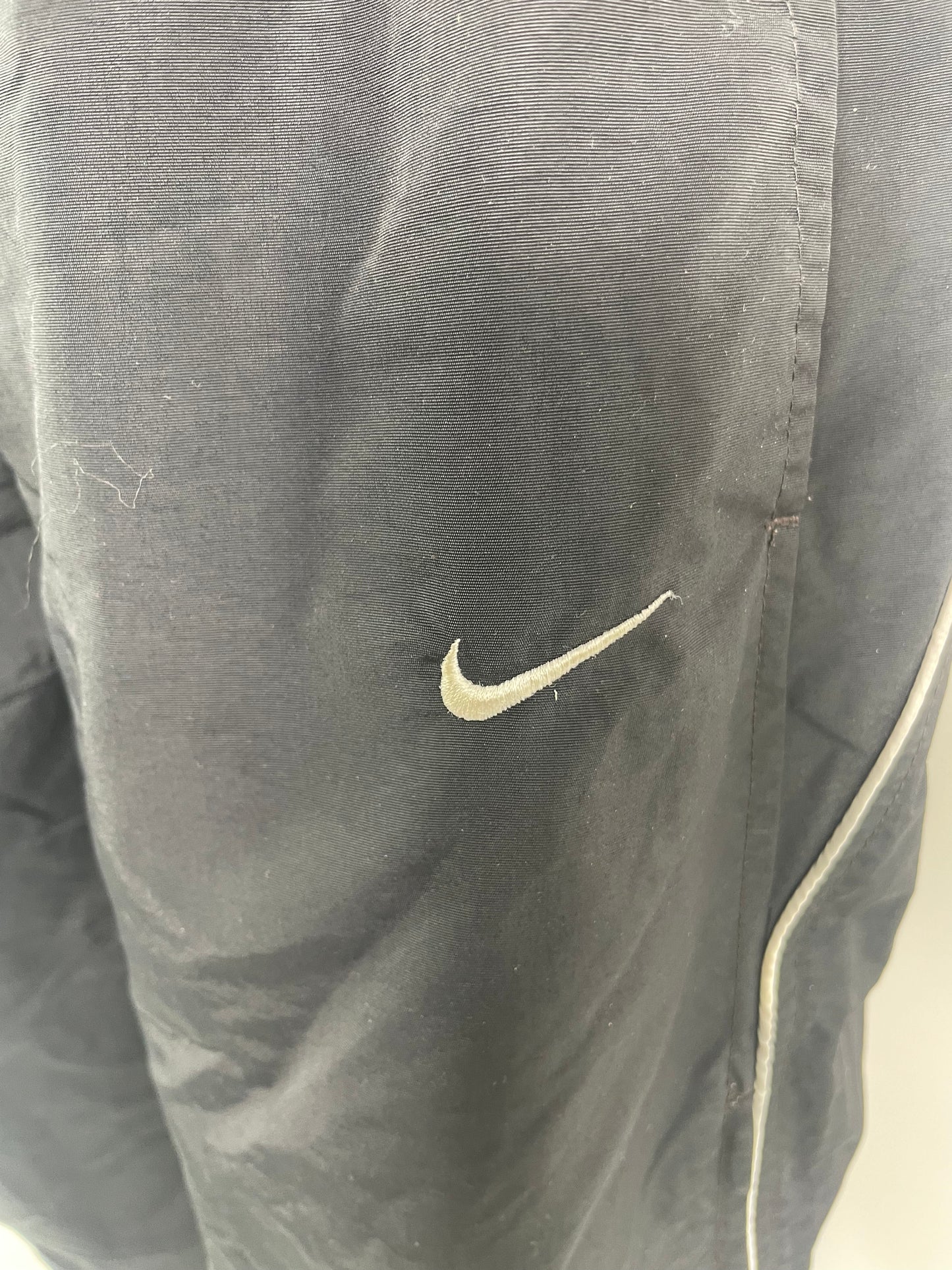 Y2KBlack Nike 3/4 Length Track Shorts (XL)