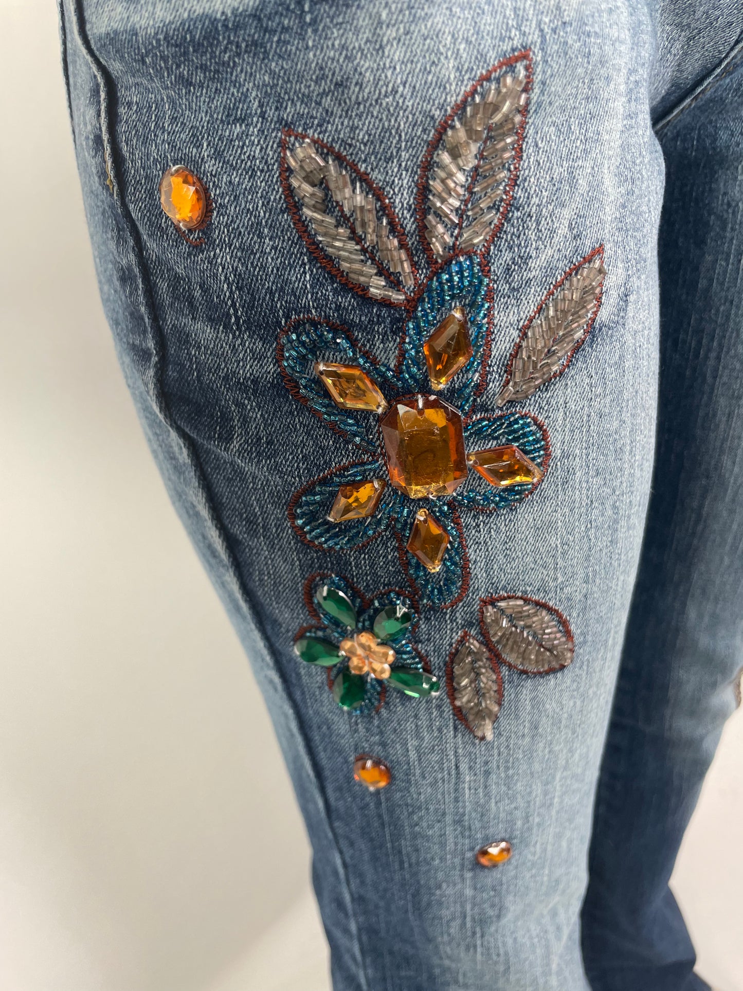 Y2K  Blue Embroidered Gem Stone Jeans (W28)